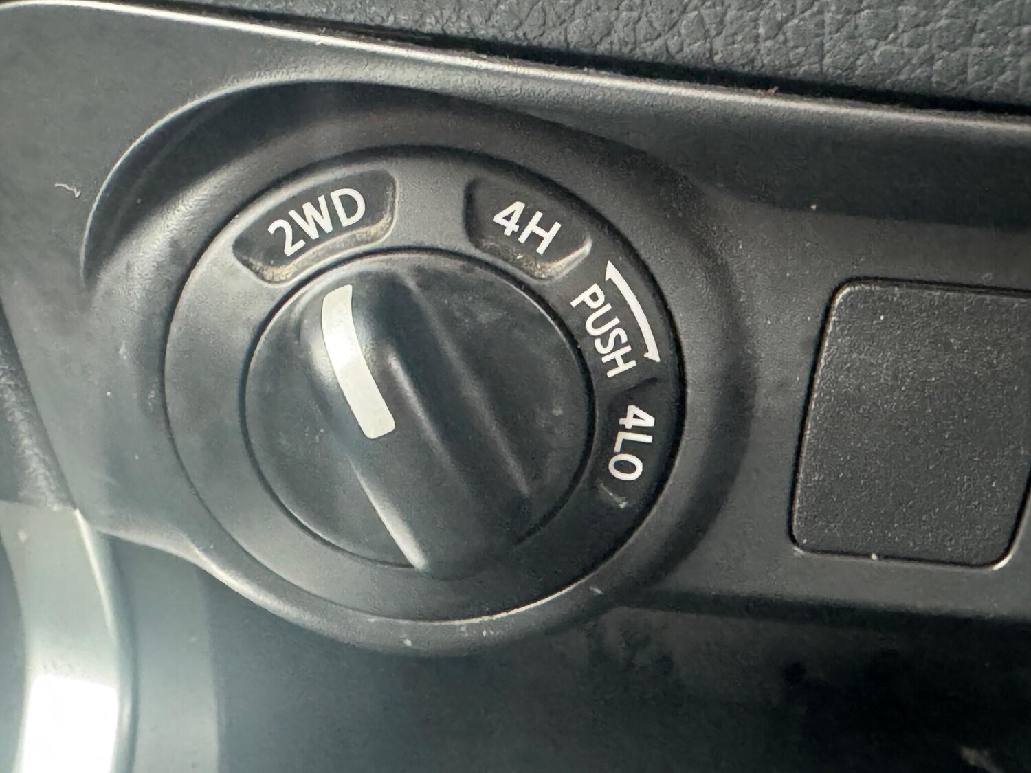 Used Nissan Navara 2018 for sale - 77238371: Photo 73