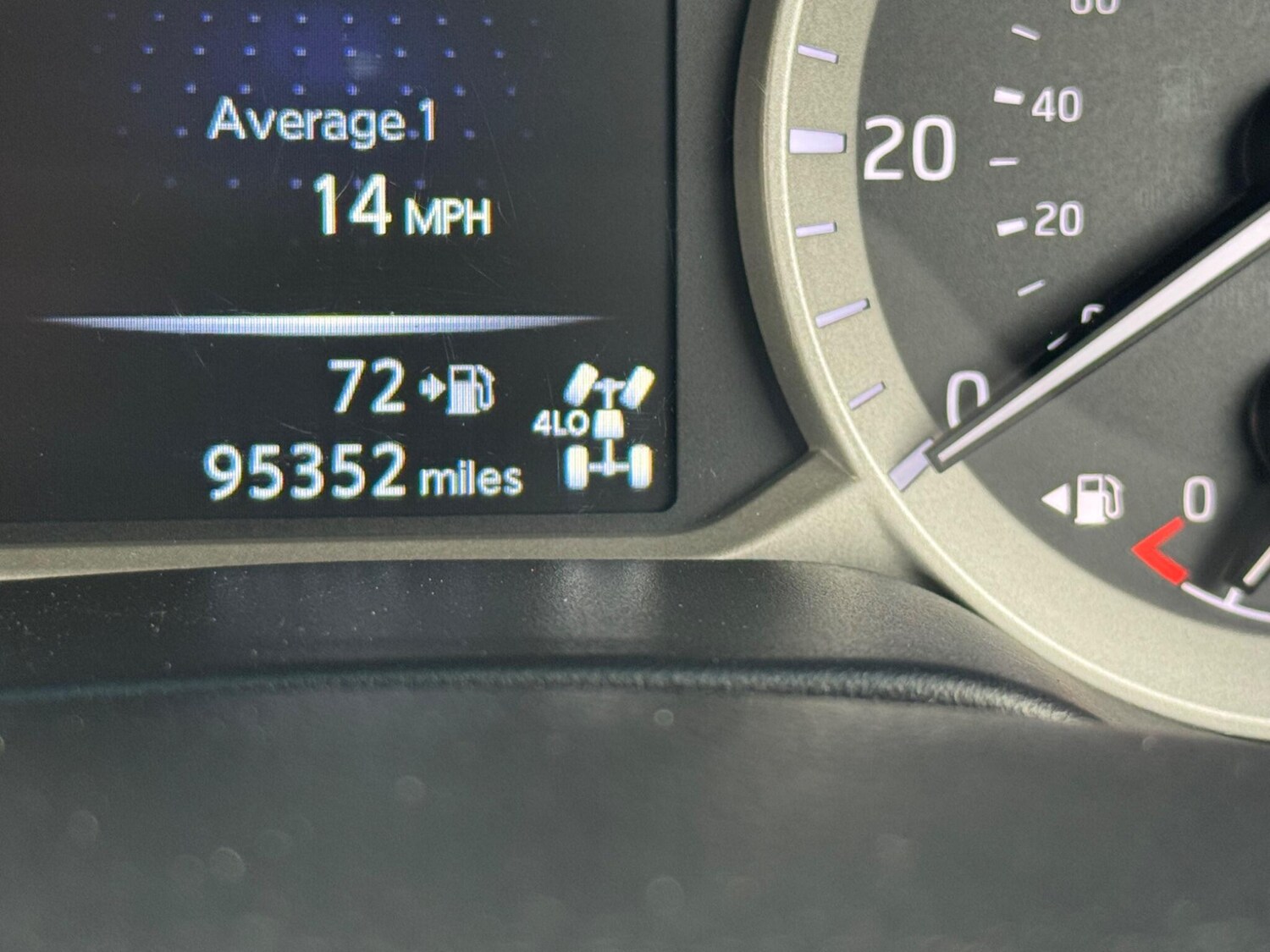 Used Nissan Navara 2018 for sale - 77238371: Photo 76