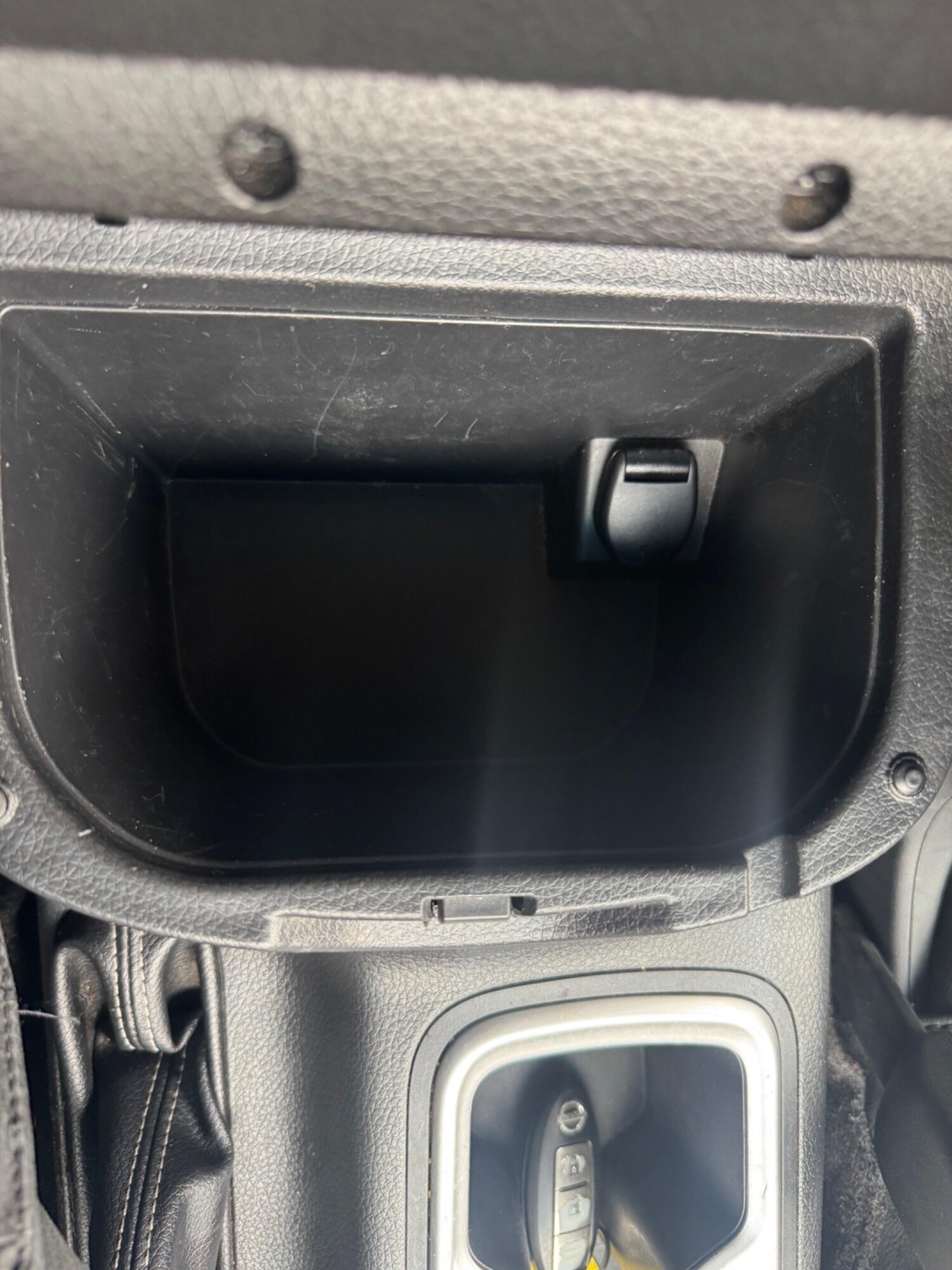 Used Nissan Navara 2018 for sale - 77238371: Photo 80