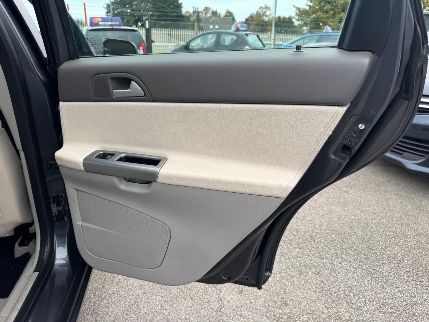 Used Volvo V50 2007 for sale - 76151134: Photo 17