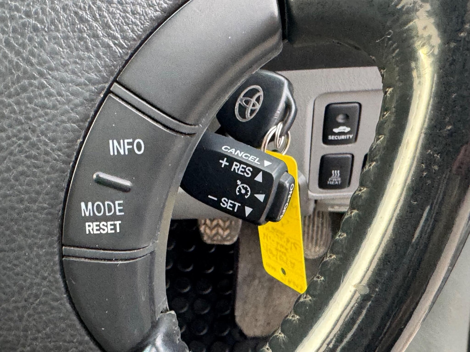 Used Toyota Hilux 2011 for sale - 77376731: Photo 35