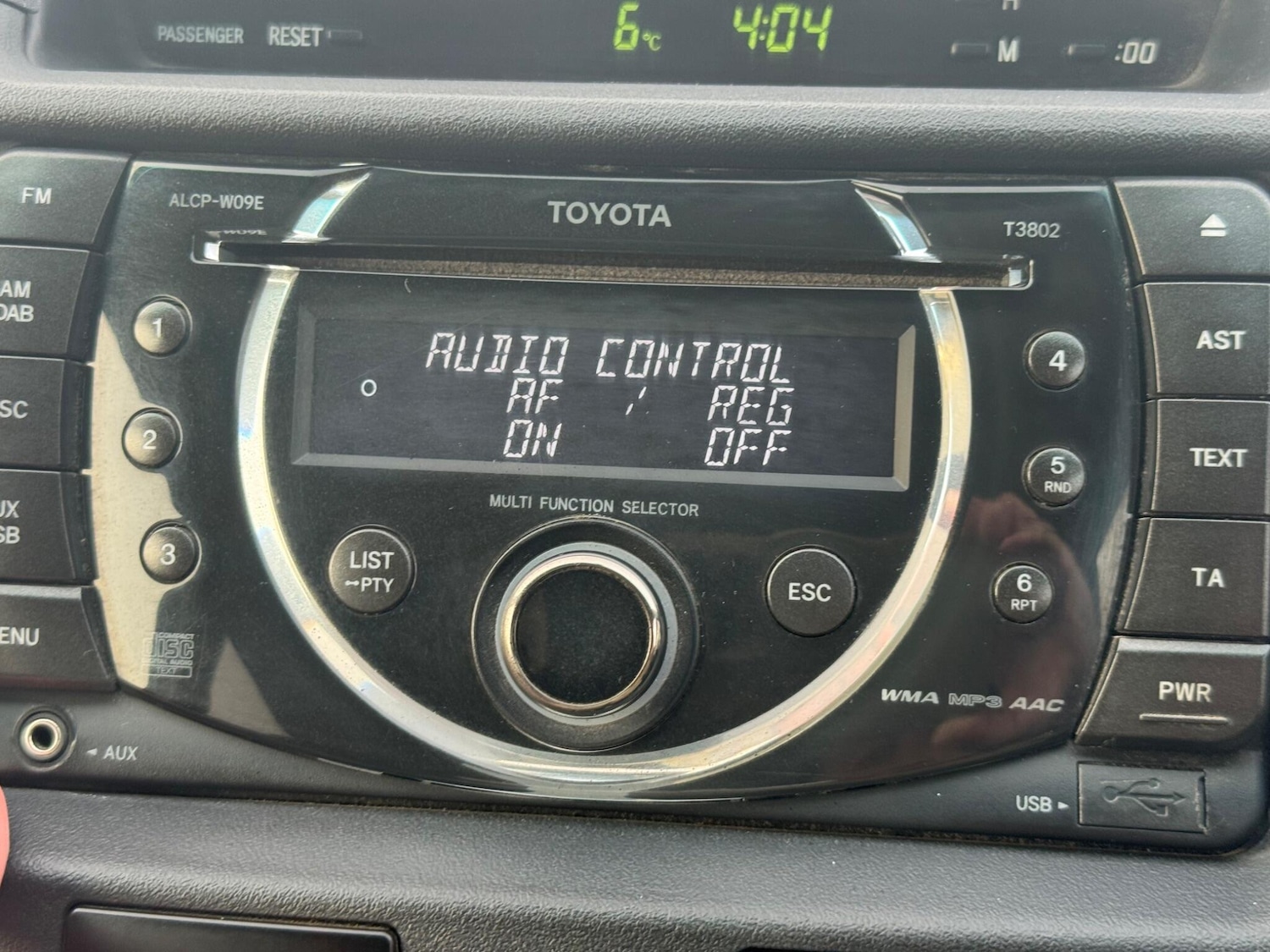 Used Toyota Hilux 2011 for sale - 77376731: Photo 42