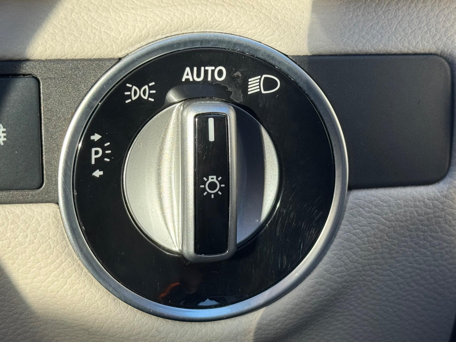 Used Mercedes-Benz CLS 2013 for sale - 76584984: Photo 42