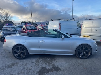 Used Audi A5 Cabriolet 2010 for sale - 76887302: Photo