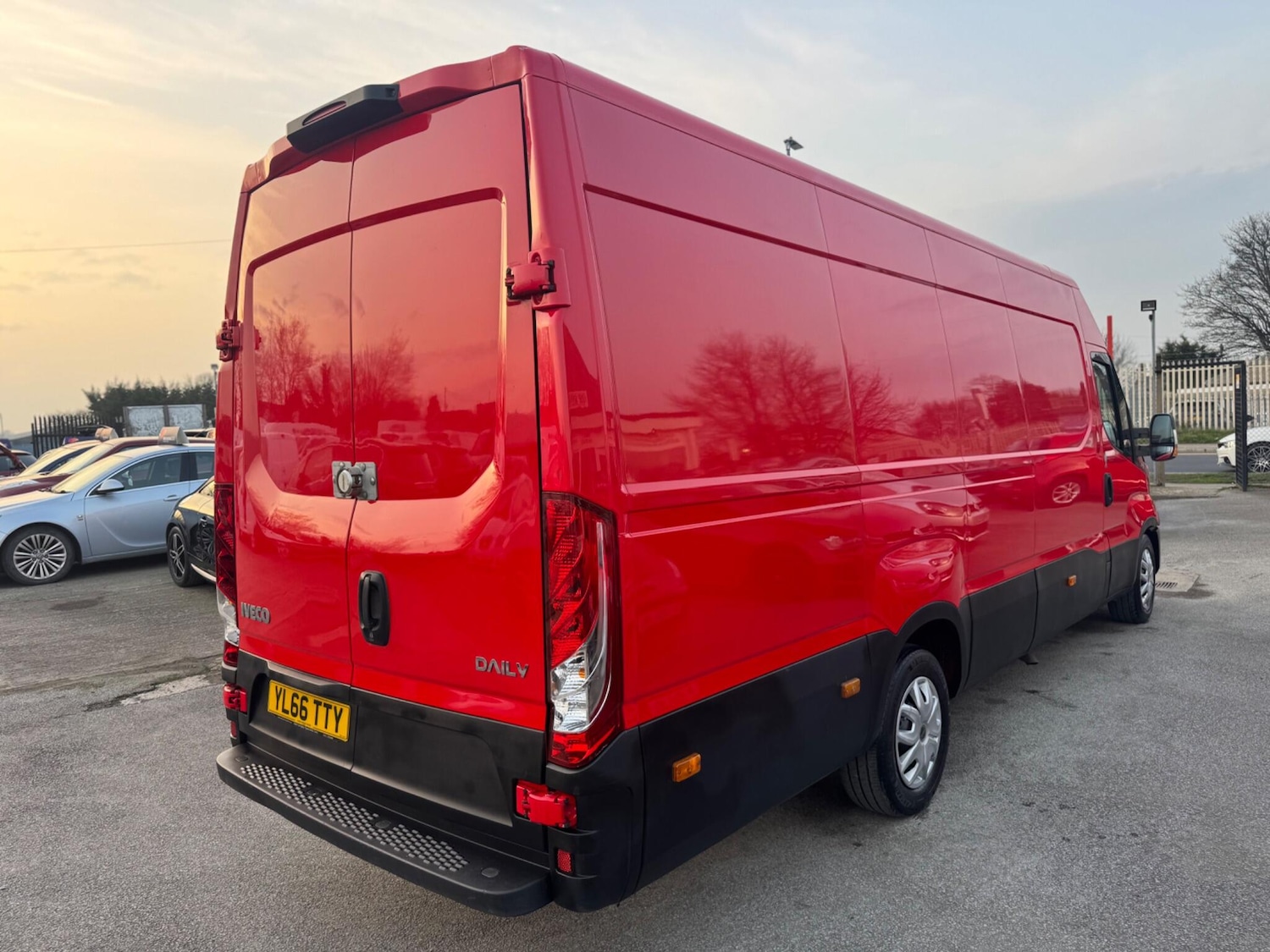 Used Iveco Daily 2017 for sale - 77509701: Photo 11