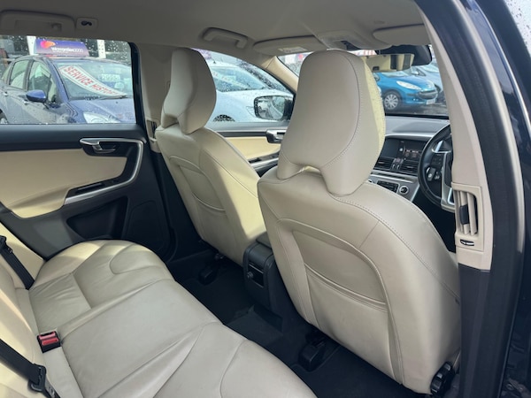 Used Volvo XC60 2017 for sale - 76158818: Photo 16
