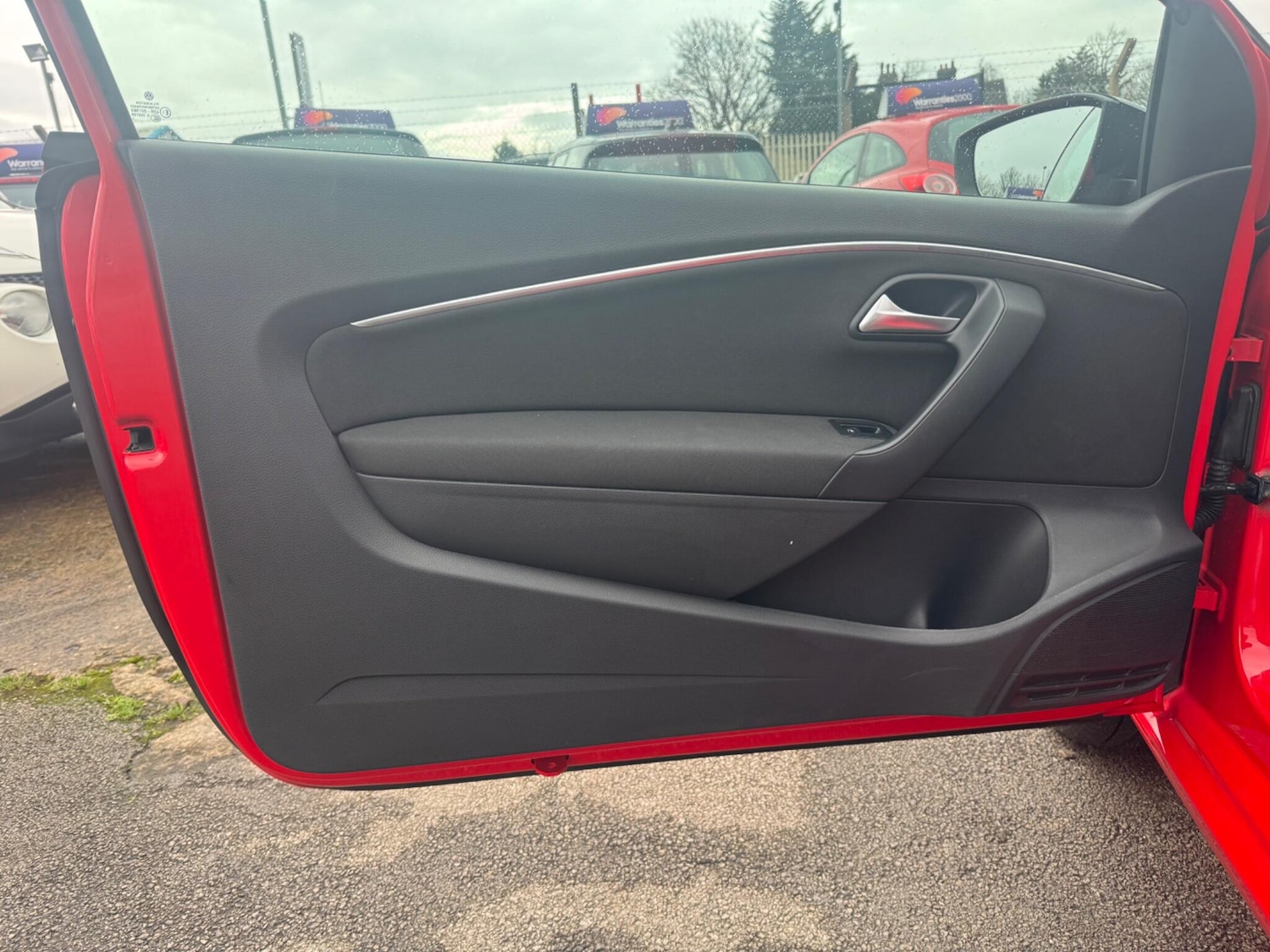 Used Volkswagen Polo 2016 for sale - 77155954: Photo 24