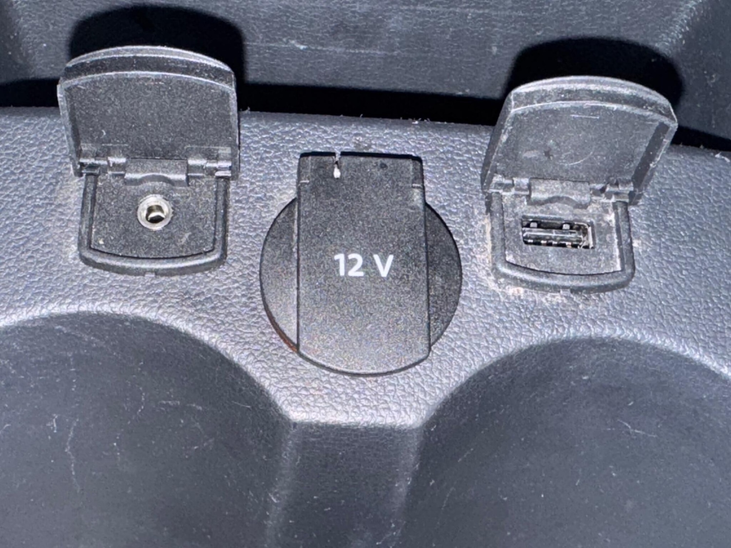 Used Volkswagen Polo 2016 for sale - 77155954: Photo 59