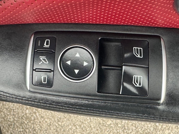 Used Mercedes-Benz SLK 2014 for sale - 76314406: Photo 18