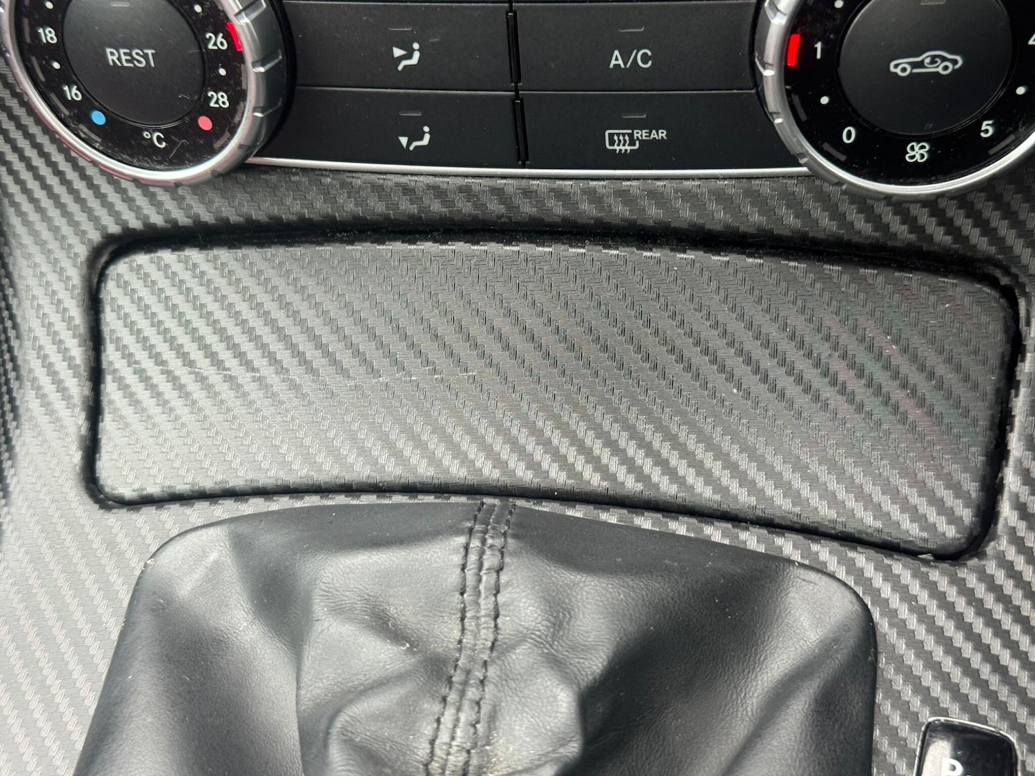 Used Mercedes-Benz SLK 2014 for sale - 76314406: Photo 86