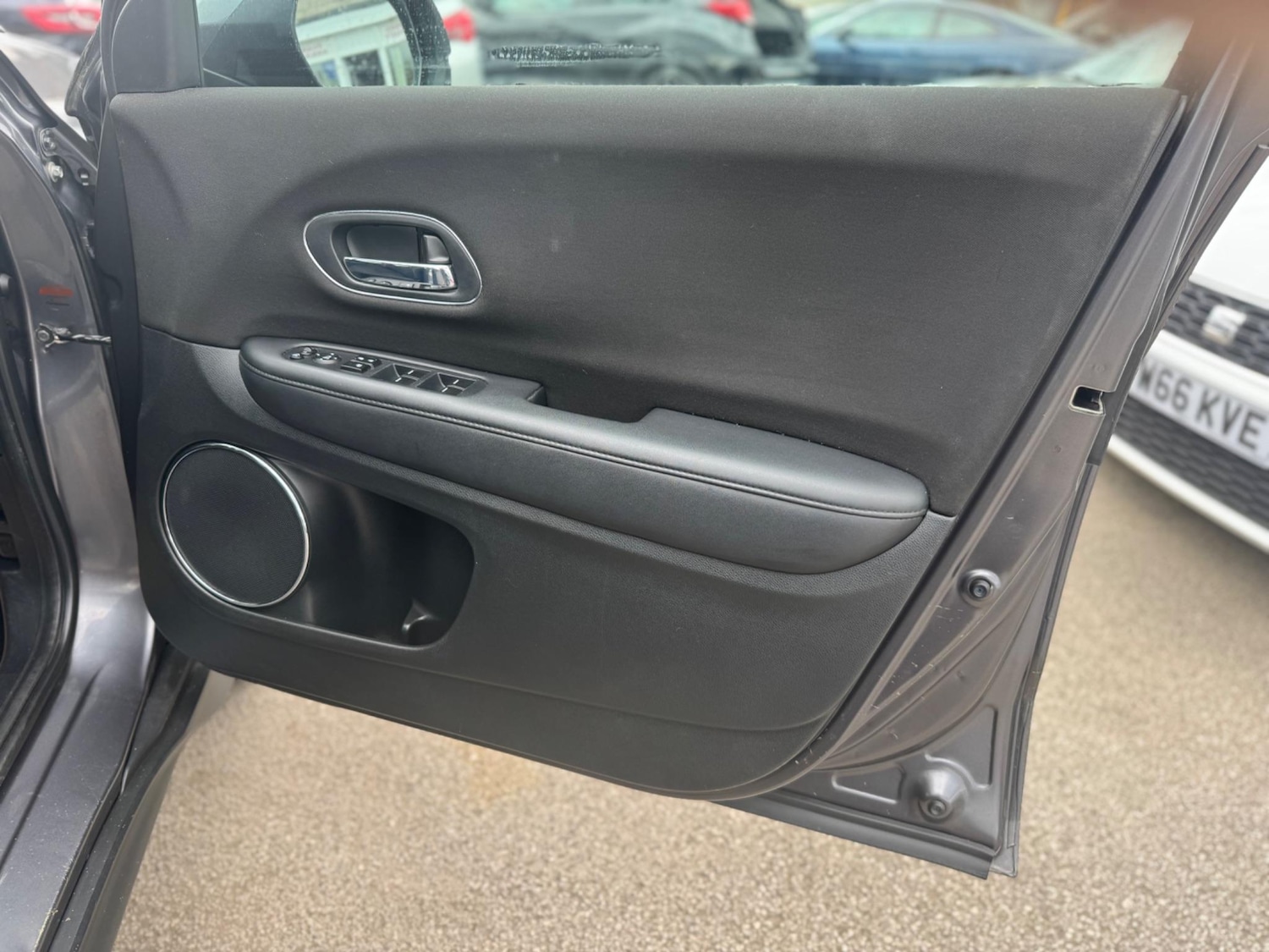 Used Honda HR-V 2015 for sale - 76993812: Photo 12