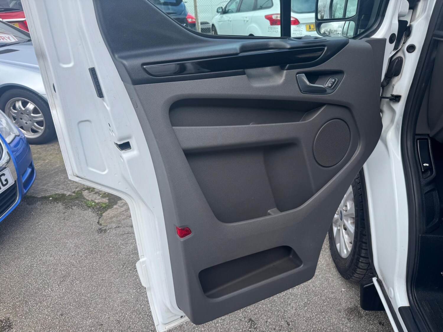 Used Ford Transit Custom 2019 for sale - 77671946: Photo 18