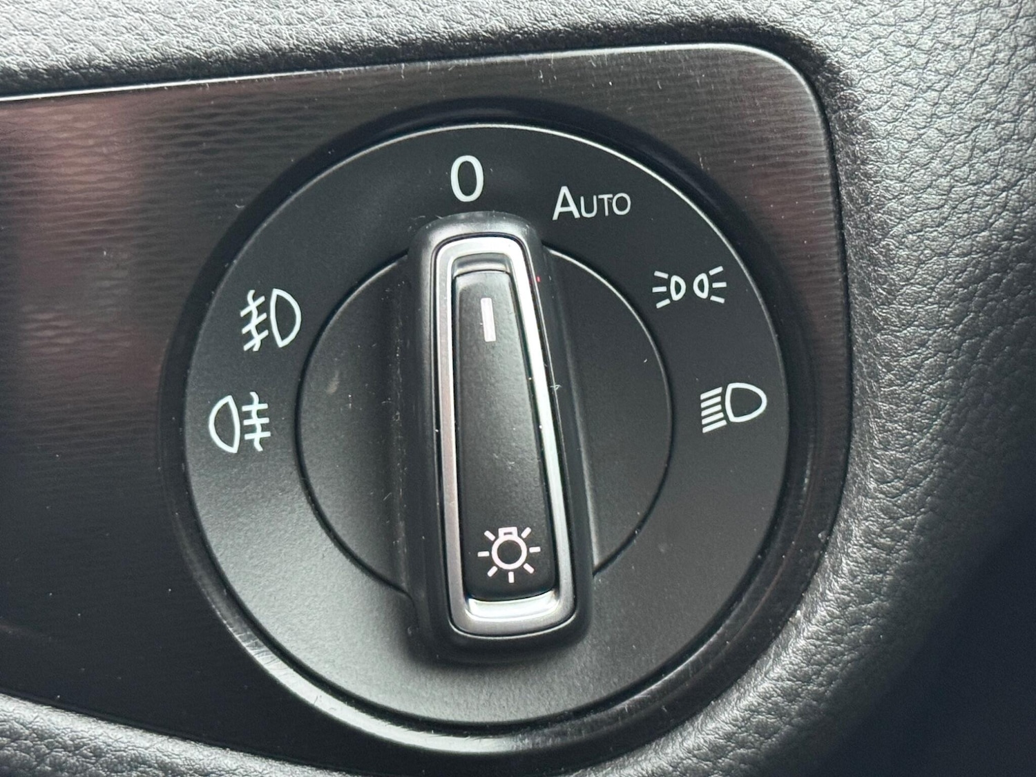 Used Volkswagen Golf 2015 for sale - 77144672: Photo 38