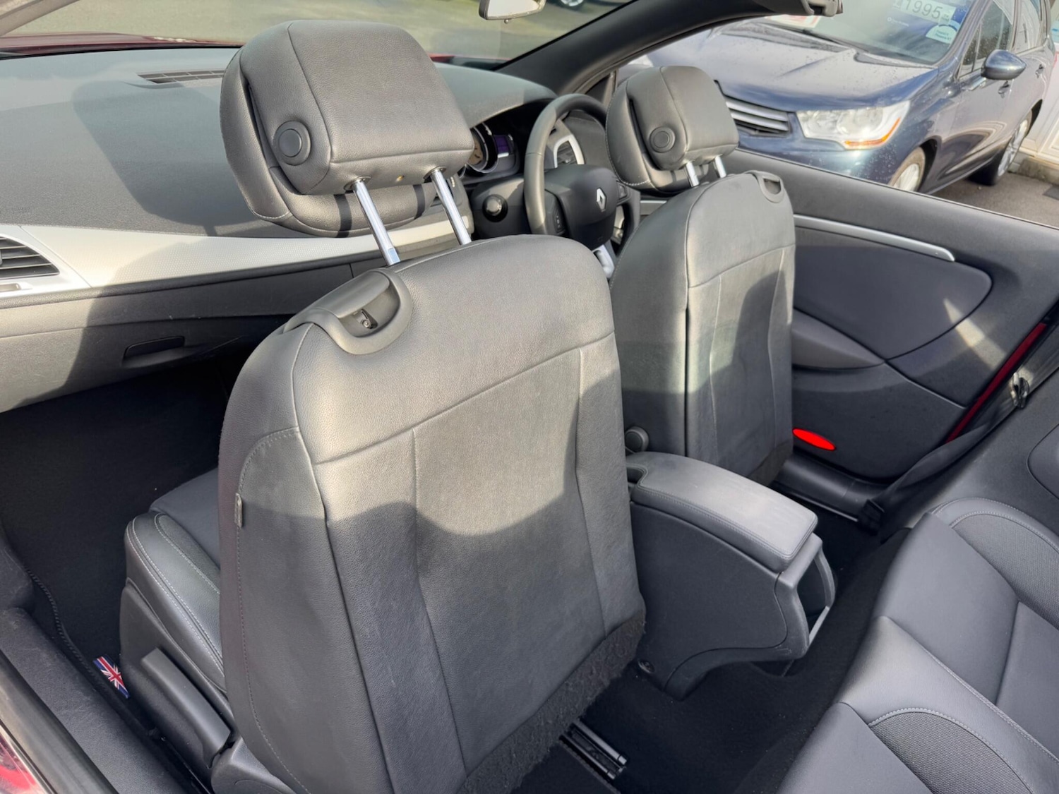 Used Renault Megane 2010 for sale - 76485286: Photo 26