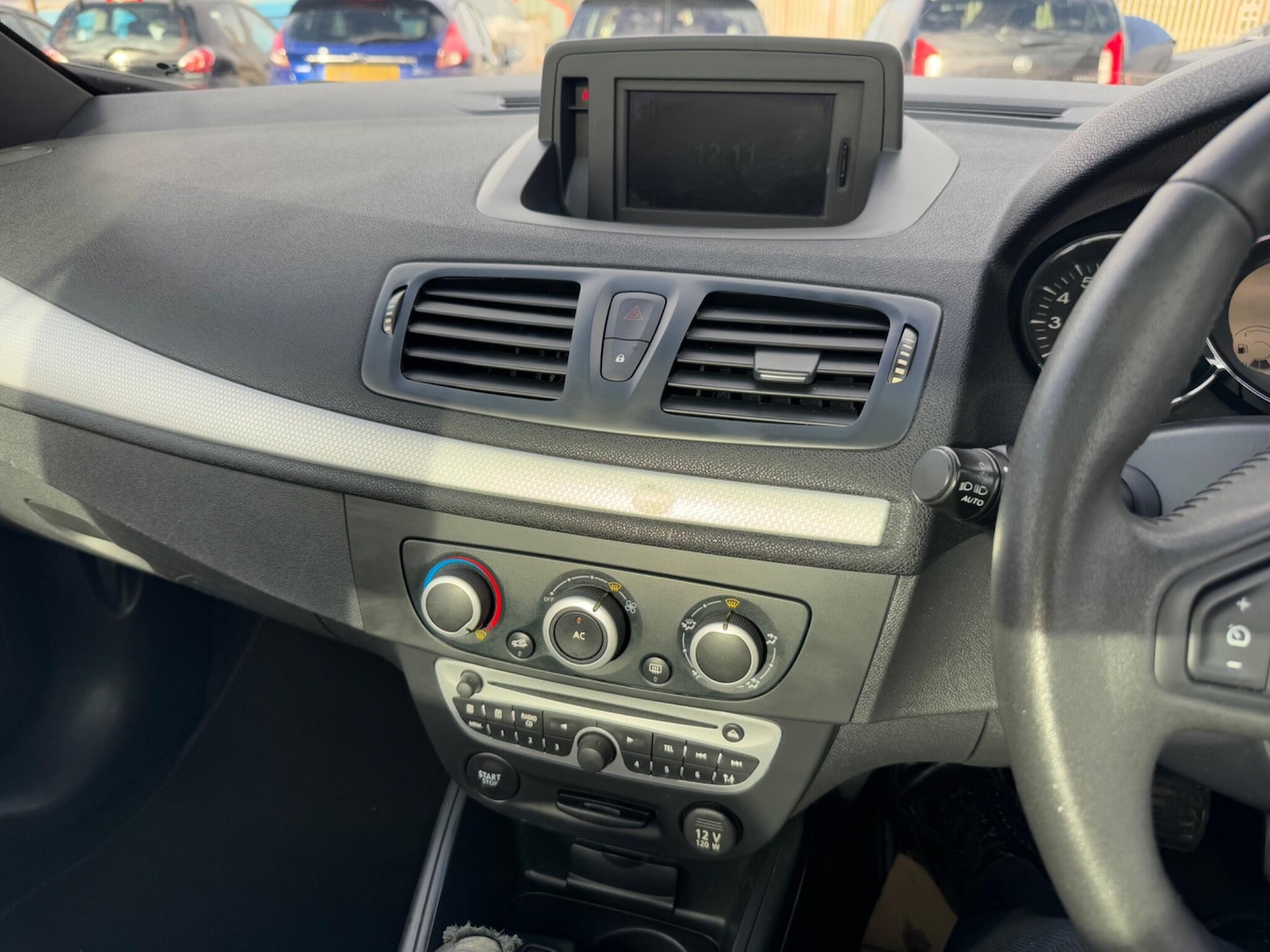 Used Renault Megane 2010 for sale - 76485286: Photo 49