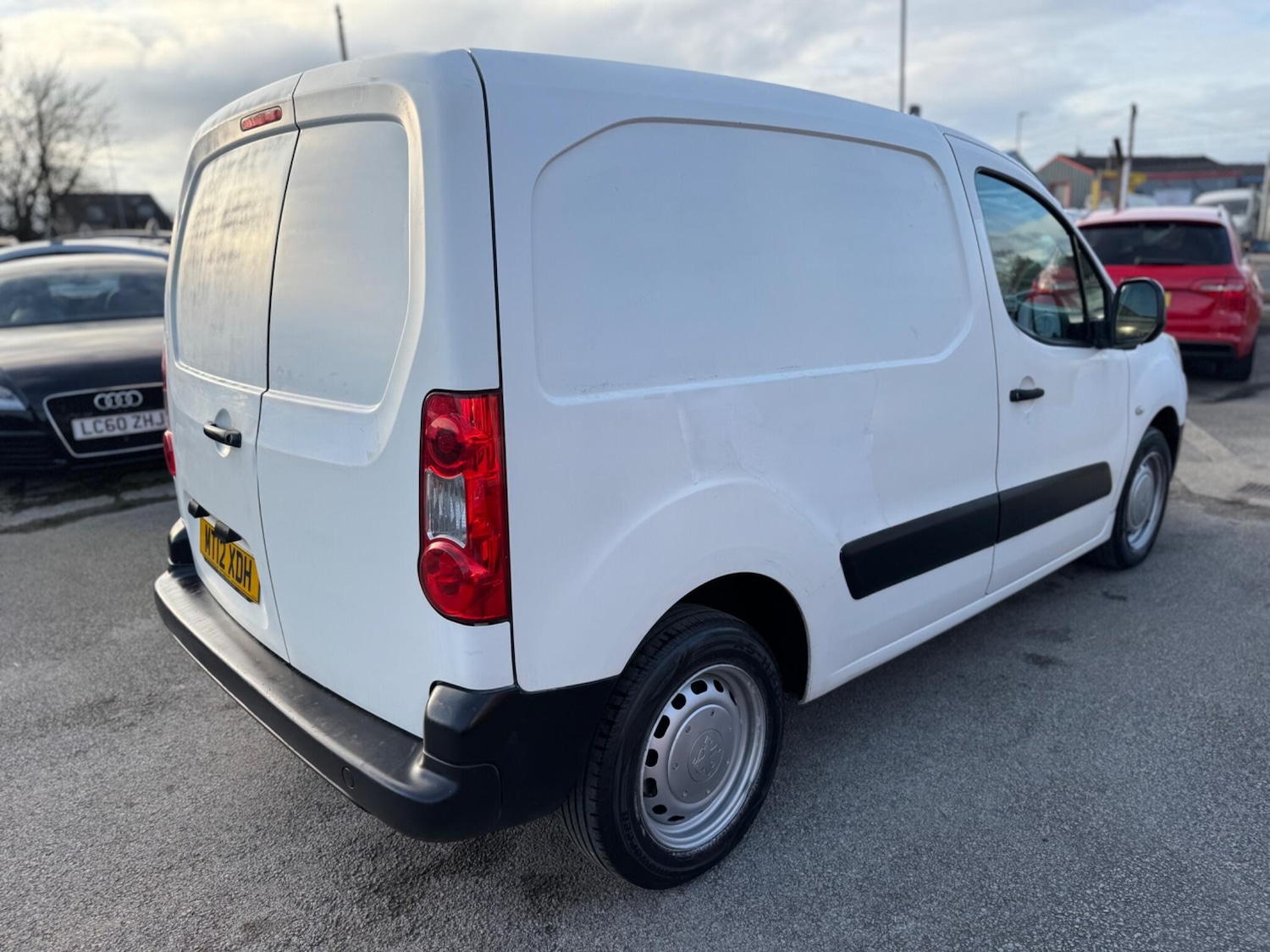 Used Peugeot Partner 2012 for sale - 76886499: Photo 10