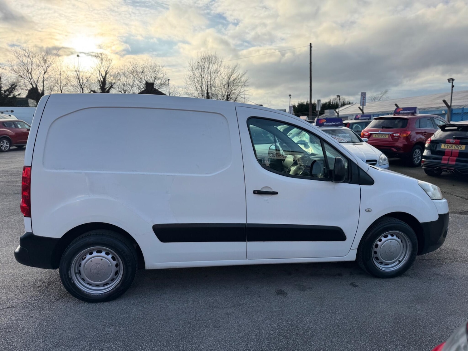 Used Peugeot Partner 2012 for sale - 76886499: Photo 11