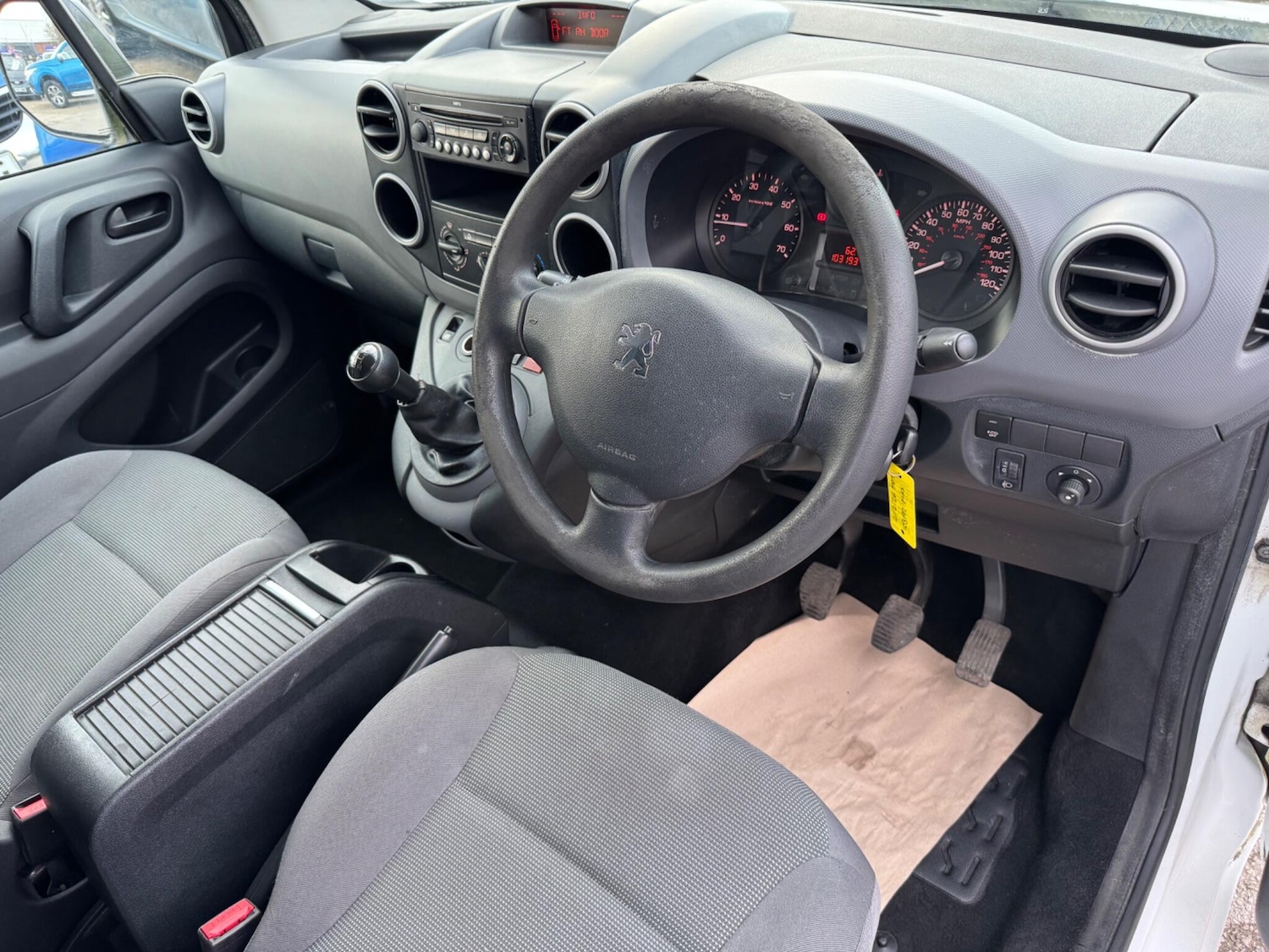 Used Peugeot Partner 2012 for sale - 76886499: Photo 12