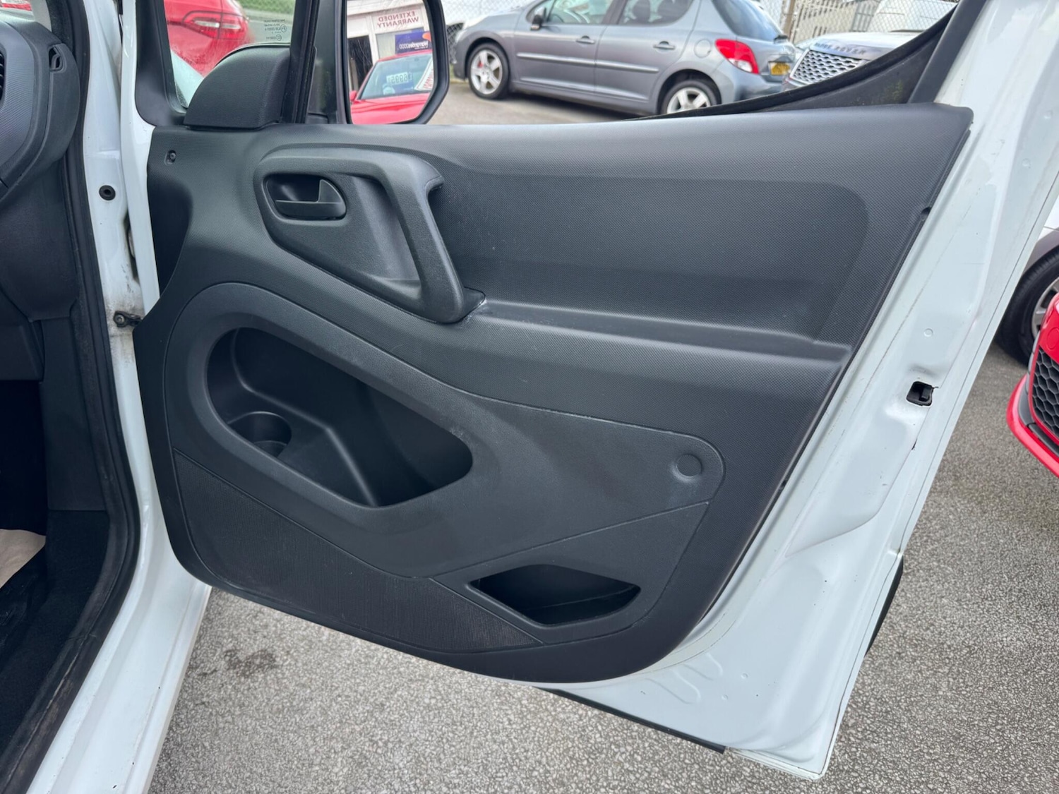 Used Peugeot Partner 2012 for sale - 76886499: Photo 13