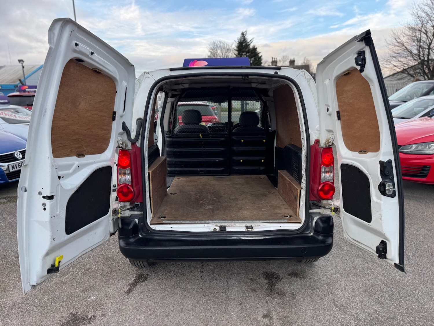 Used Peugeot Partner 2012 for sale - 76886499: Photo 34