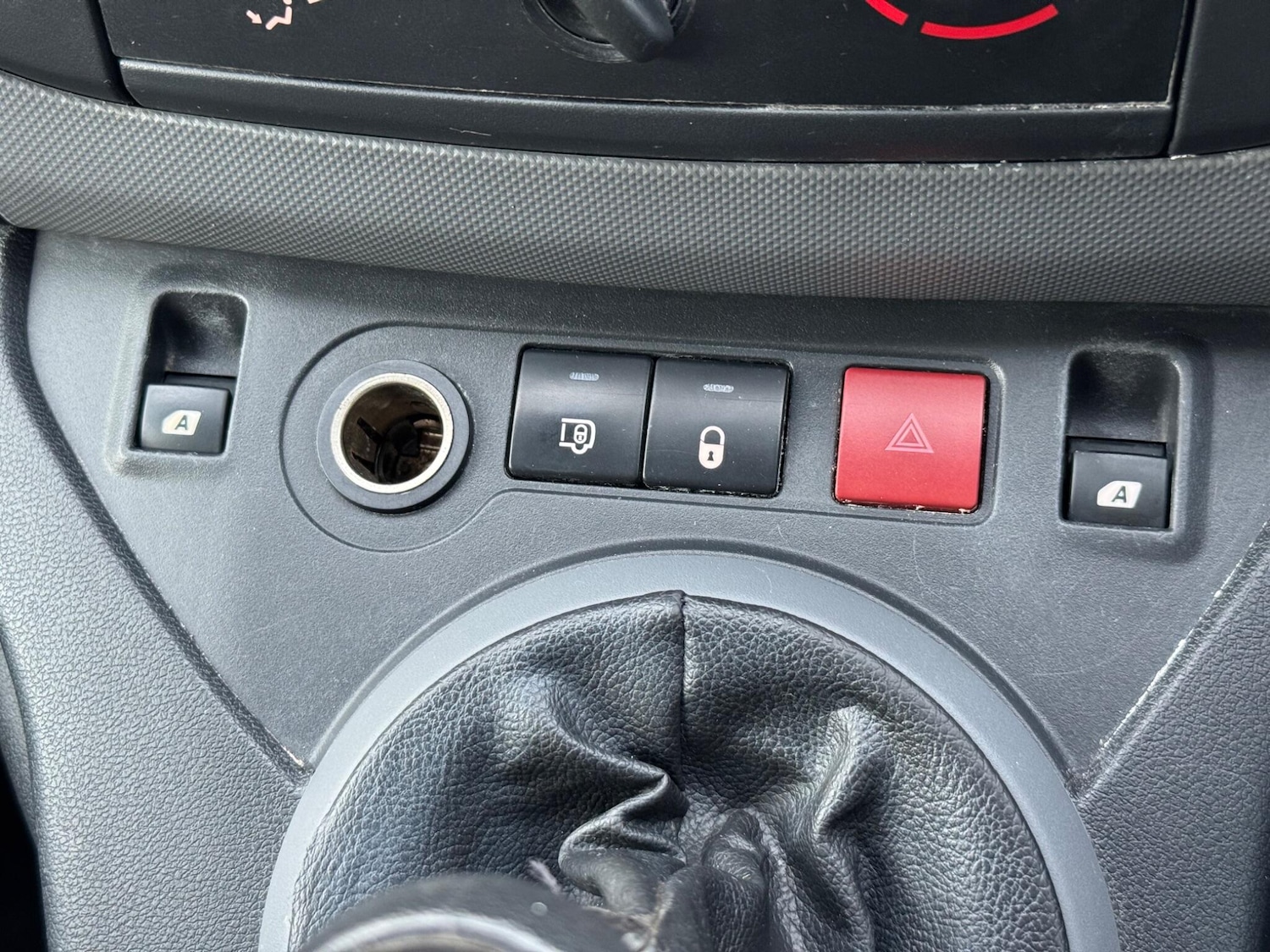 Used Peugeot Partner 2012 for sale - 76886499: Photo 48