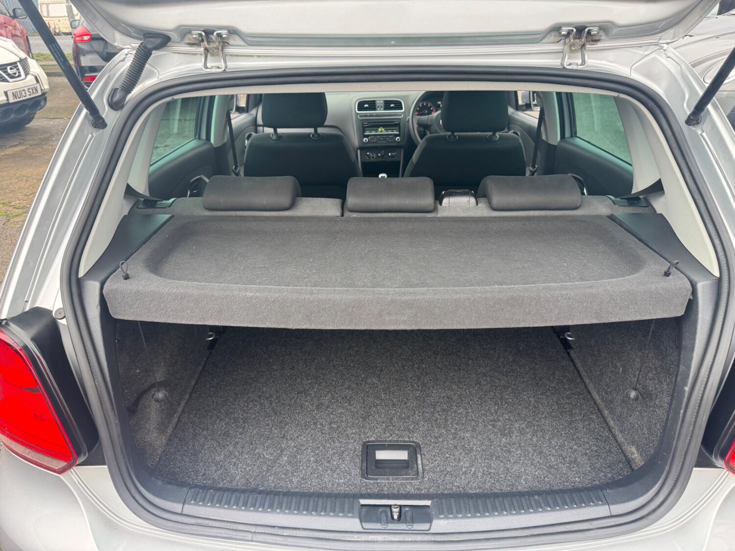 Used Volkswagen Polo 2012 for sale - 77396110: Photo 24