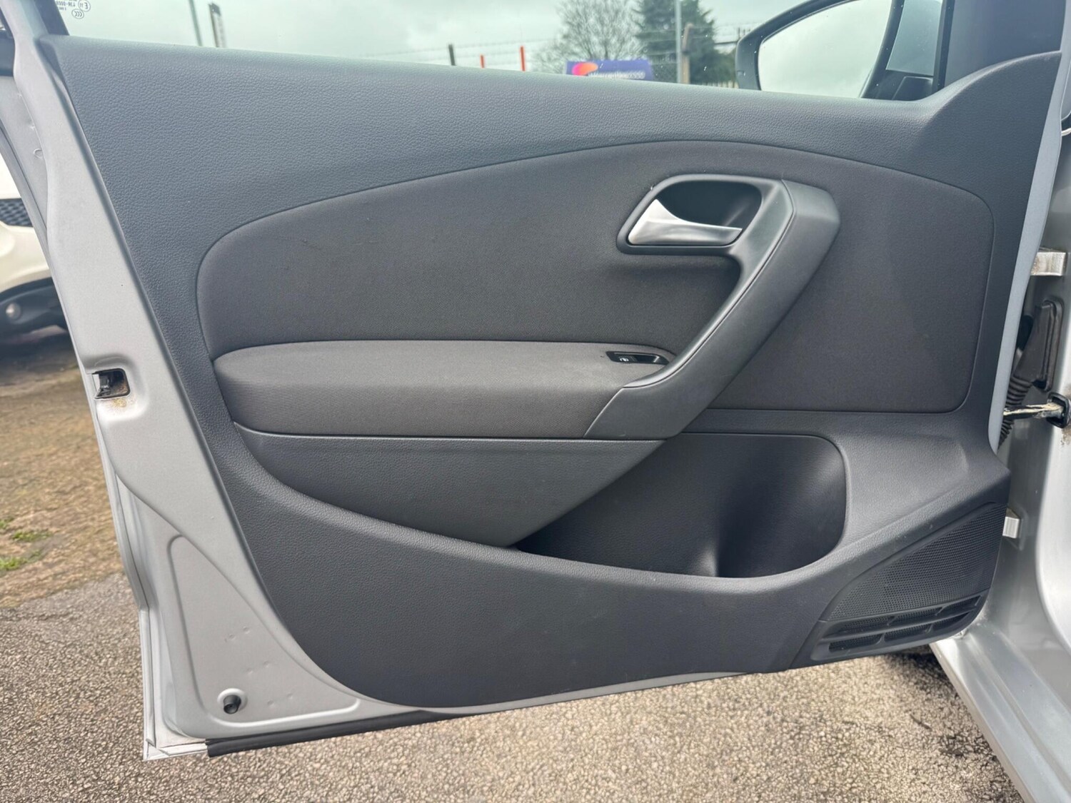 Used Volkswagen Polo 2012 for sale - 77396110: Photo 31