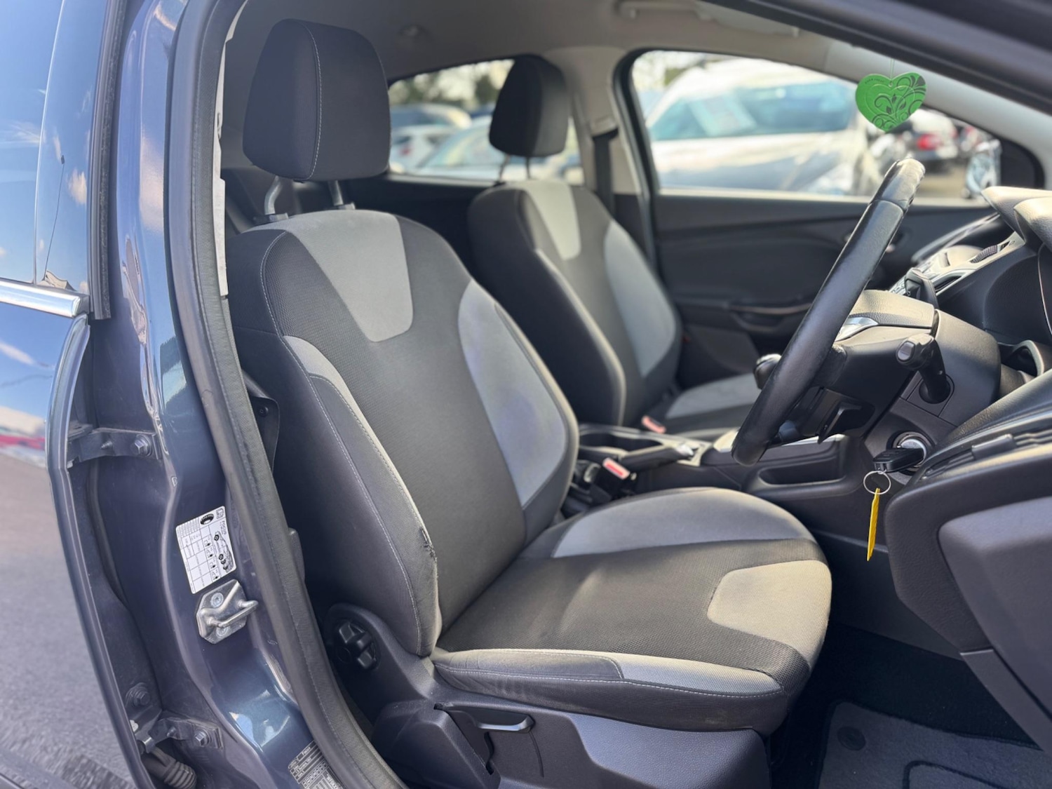 Used Ford Focus 2012 for sale - 76215359: Photo 12