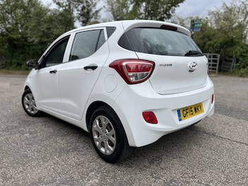 Used Hyundai i10 2015 for sale - 79307463: Photo
