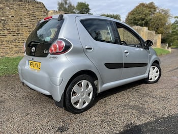 Used Toyota AYGO 2012 for sale - 79839178: Photo