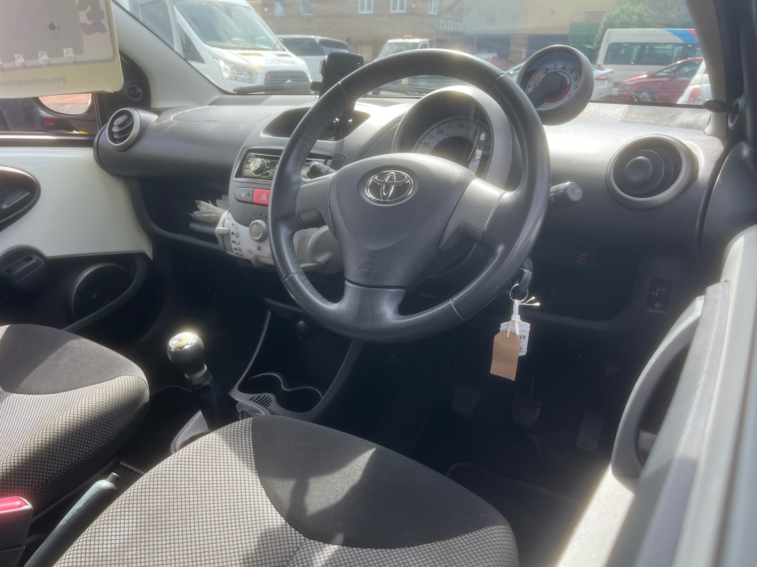Used Toyota AYGO 2012 for sale - 76751941: Photo 11