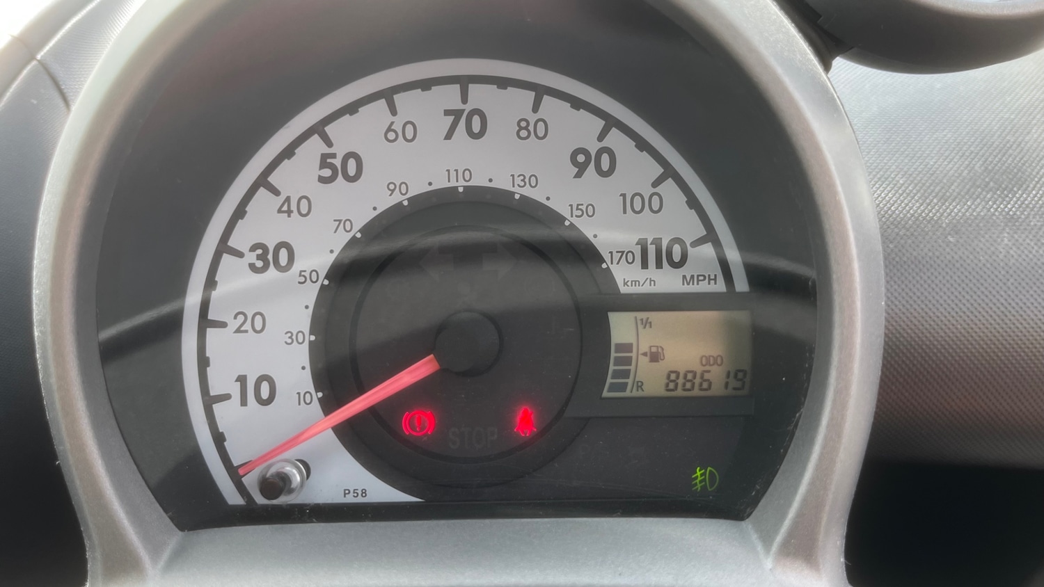 Used Toyota AYGO 2012 for sale - 76751941: Photo 12