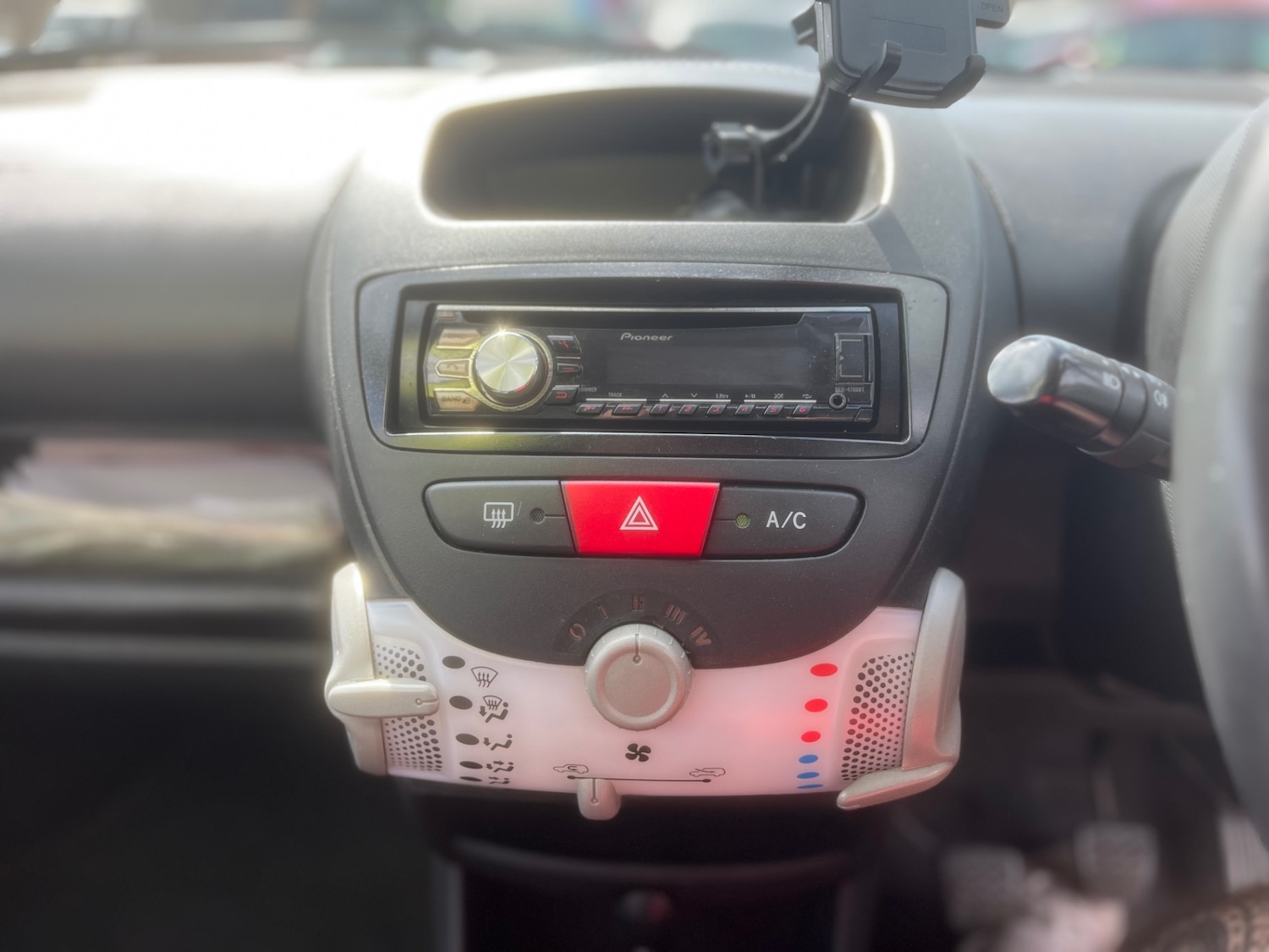 Used Toyota AYGO 2012 for sale - 76751941: Photo 13