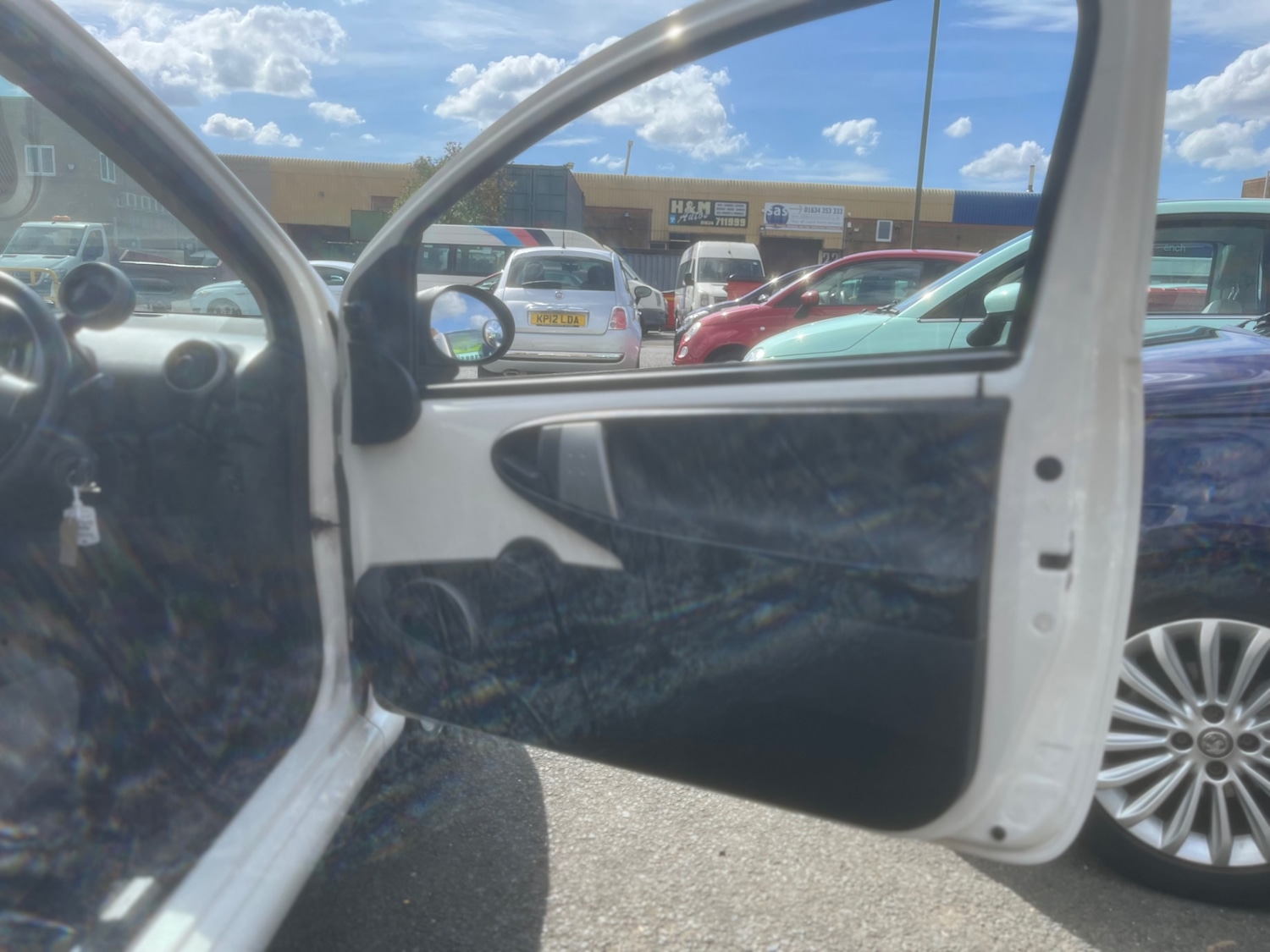 Used Toyota AYGO 2012 for sale - 76751941: Photo 17