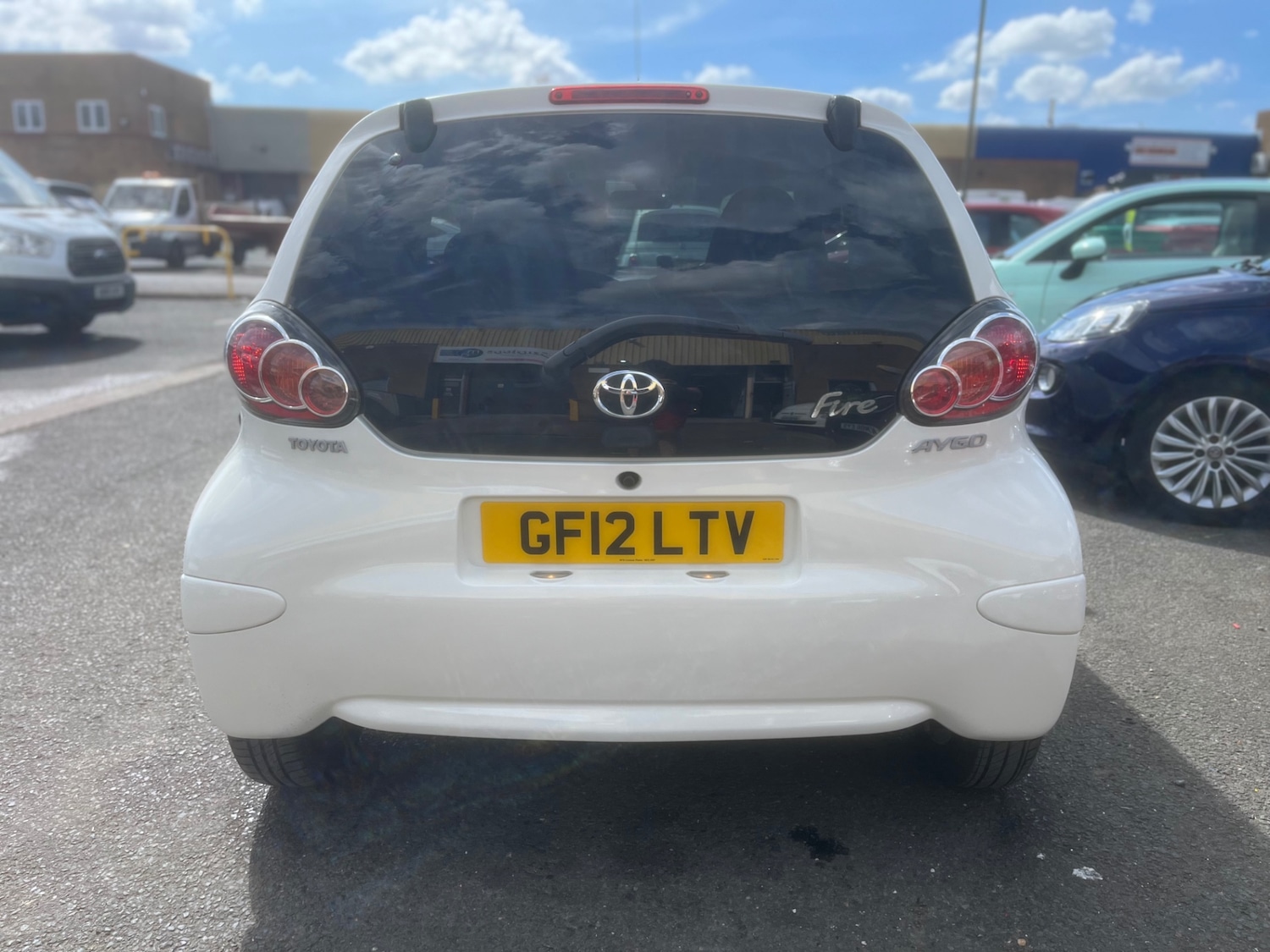 Used Toyota AYGO 2012 for sale - 76751941: Photo 4