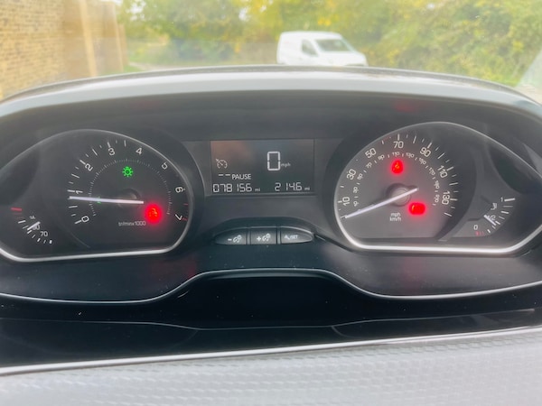 Used Peugeot 208 2016 for sale - 76254994: Photo 11