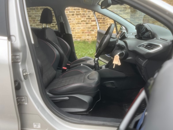 Used Peugeot 208 2016 for sale - 76254994: Photo 16