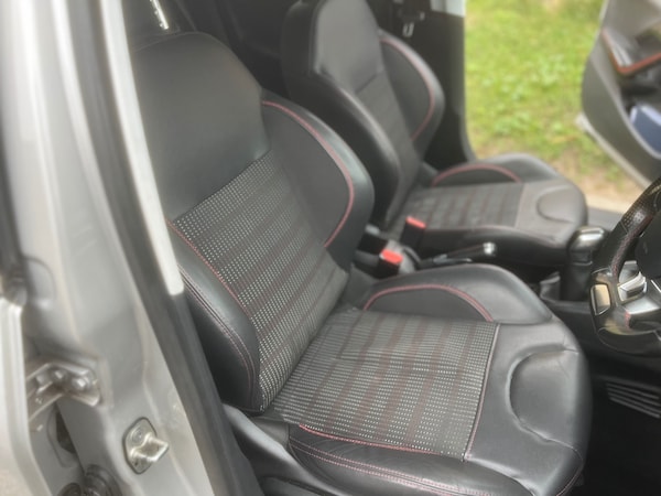 Used Peugeot 208 2016 for sale - 76254994: Photo 17