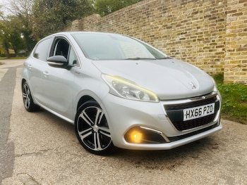 Peugeot - 208