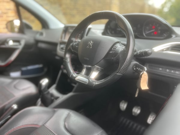 Used Peugeot 208 2016 for sale - 76254994: Photo 9