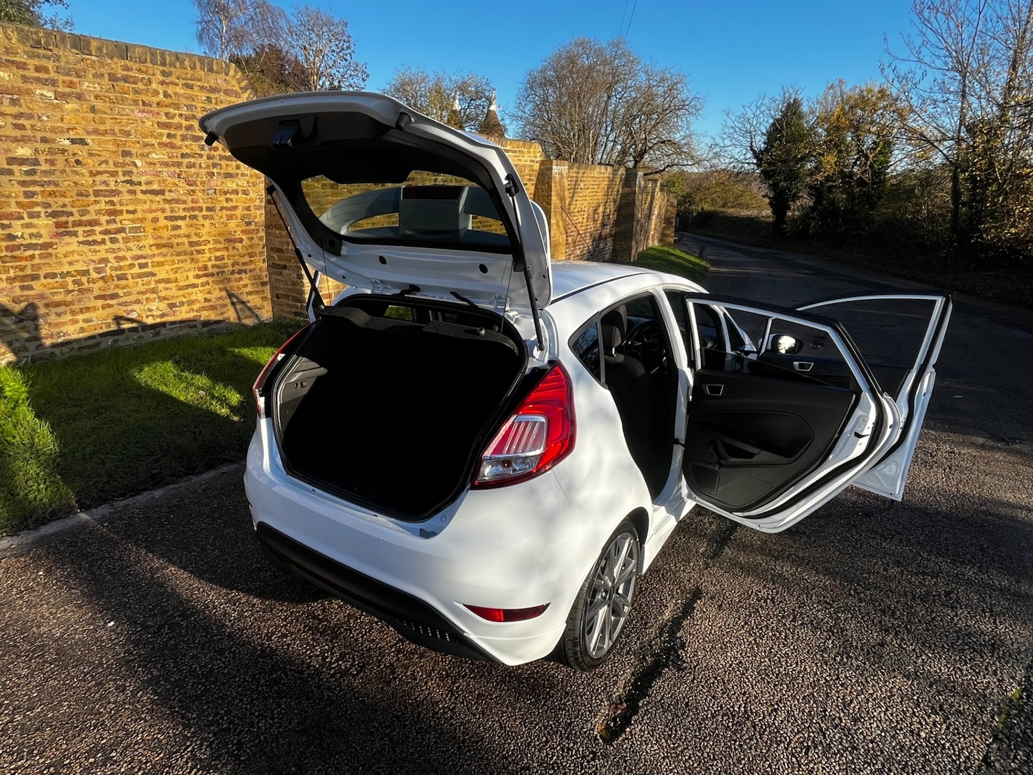 Used Ford Fiesta 2016 for sale - 76757086: Photo 24