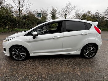 Used Ford Fiesta 2017 for sale - 76589068: Photo