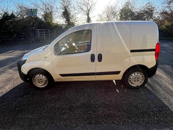 Used Peugeot Bipper 2015 for sale - 76762364: Photo