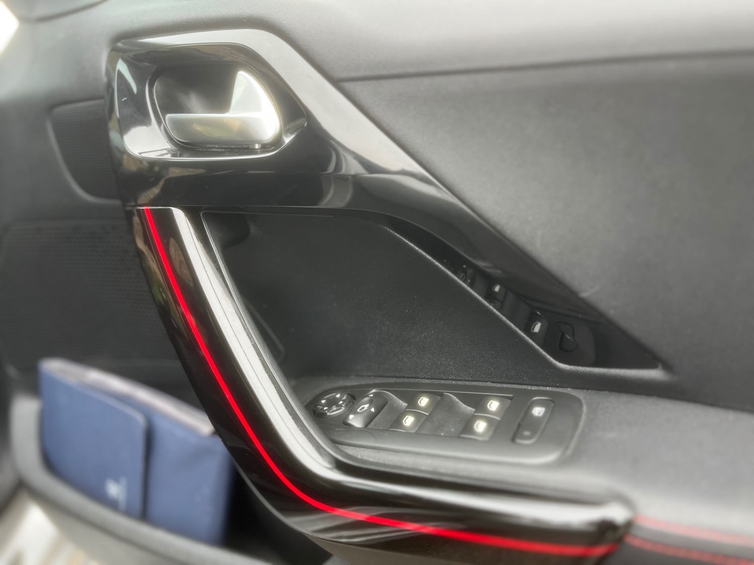 Used Peugeot 208 2016 for sale - 77140853: Photo 19