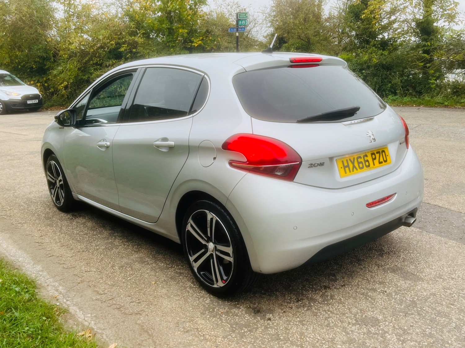 Used Peugeot 208 2016 for sale - 77140853: Photo 5