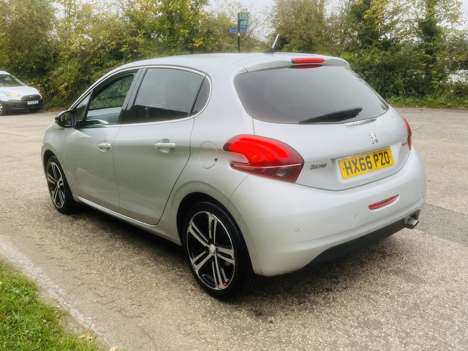Used Peugeot 208 2016 for sale - 78077892: Photo 5