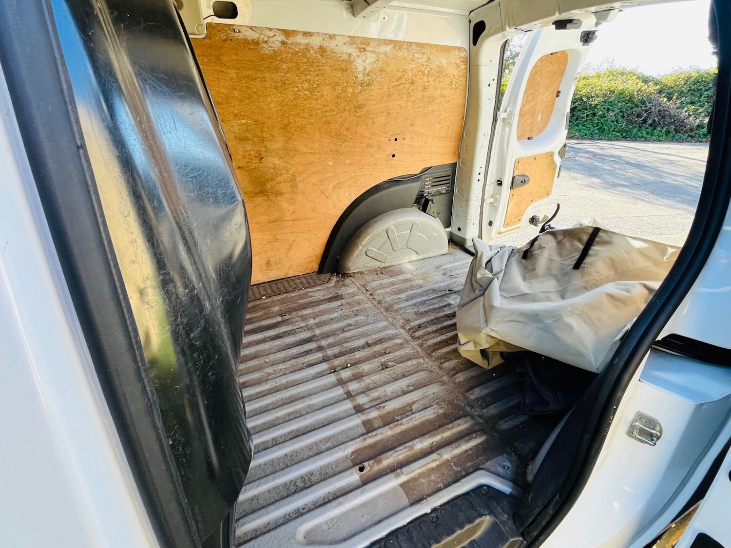 Used Renault Kangoo 2014 for sale - 76364299: Photo 21