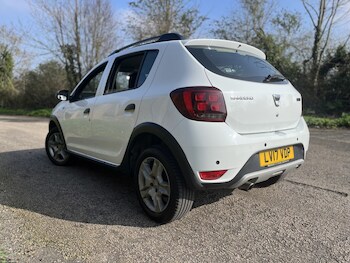 Used Dacia Sandero Stepway 2017 for sale - 77796906: Photo