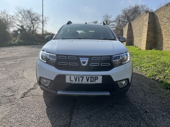 Used Dacia Sandero Stepway 2017 for sale - 77796906: Photo