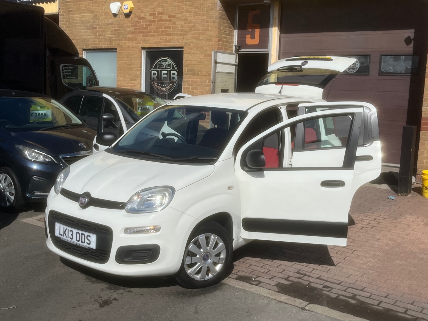 Vehicle 28